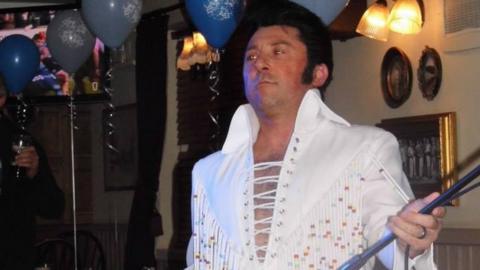 Dean Holland Elvis tribute act