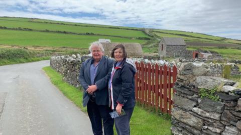 Stuart and Susan Carnegie at the Cregneash