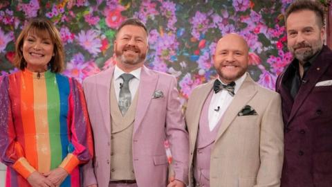 Luke Avaient (left) and Gavin Sheppard, flanked by Lorraine Kelly and singer Alfie Boe