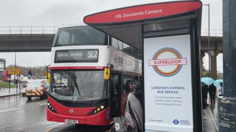 A Superloop bus