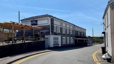 Neath - The Arch nightclub