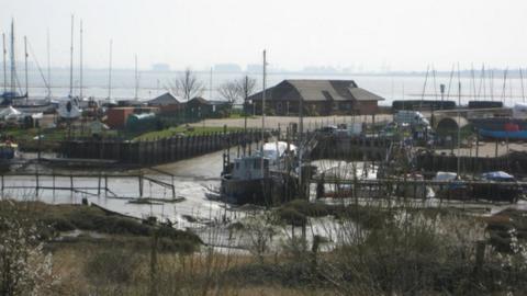 Island Yacht Club, Canvey Island