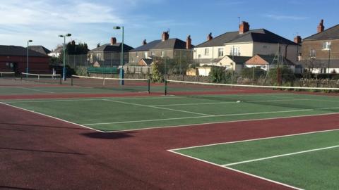 Clwb Tenis yr Eglwys Newydd, Caerdydd