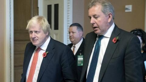 Boris Johnson and Sir Kim Darroch in November 2017