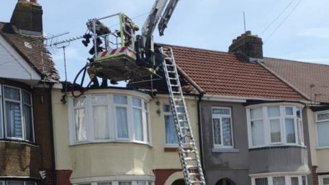 Roofless house