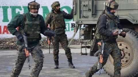 Indian Army soldiers arrive near the site of a gun battle between suspected militants and Indian security forces in Pinglan village in south Kashmir"s Pulwama district February 18, 2019