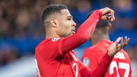 Serge Gnabry celebrates