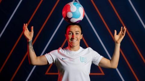 Lucy Bronze