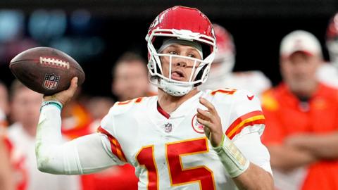 Patrick Mahomes of the Kansas City Chiefs throws a pas