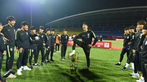 South Korea's Under-18 team celebrates winning the 2019 Panda Cup International Youth Football Tournament at Shuangliu Sports Center on May 29, 2019 in Chengdu, Sichuan Province of China.