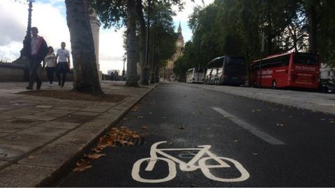 Cycle superhighway in Westminster