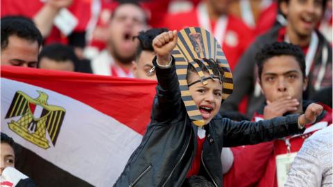 A young Egypt fan