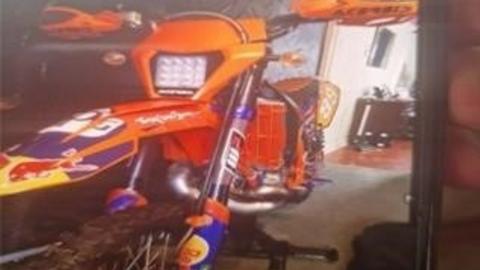 Orange bike stolen in robbery
