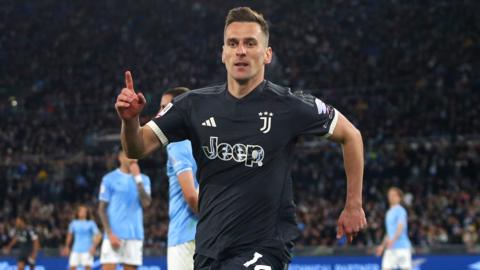 Arkadiusz Milik celebrates scoring for Juventus