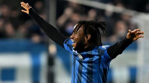 Ademola Lookman celebrates scoring for Atalanta