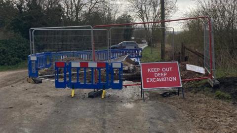 Site of water main, Book Street, Great Bedwyn