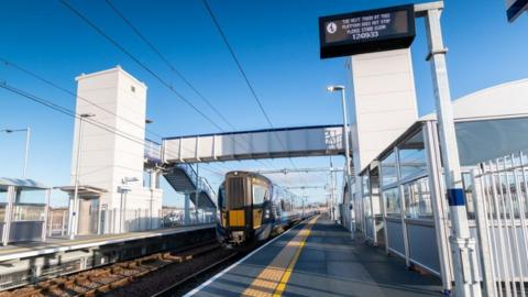 Robroyston Station