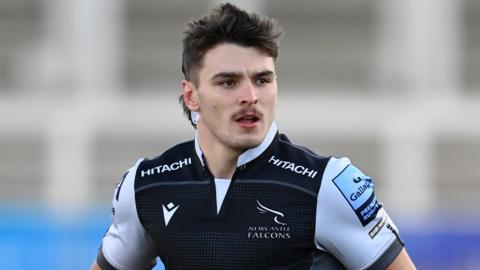 Mateo Carreras in action for Newcastle Falcons