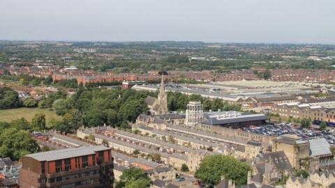 Aerial image of Swindon railway village. Rows of houses can be seen.