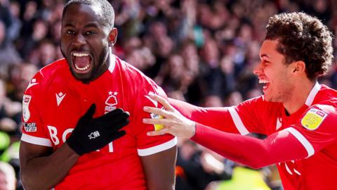 Nottingham Forest celebrate