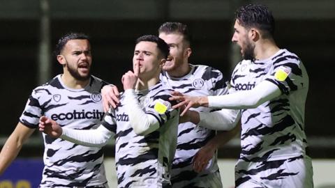 Jack Aitchison celebrate goal