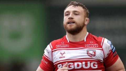 Gloucester flanker Ruan Ackermann has extended his contract with the club.