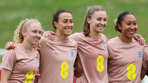 Katie Robinson, Lucy Bronze, Niamh Charles, Lauren James