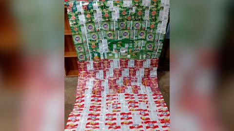 blanket made from crisp packets