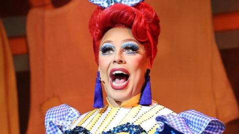 La Voix in Aladdin at the Waterside Theatre, Aylesbury