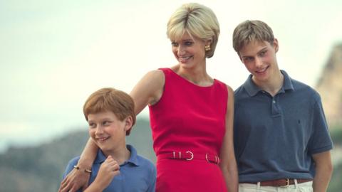 Flynn Edwards, Elizabeth Debicki, Rufus Kampa