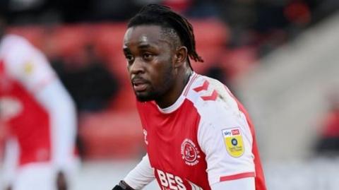 Admiral Muskwe in action for Fleetwood Town in League One.