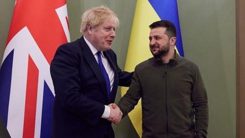 British Prime Minister Boris Johnson and Ukrainian President Volodymyr Zelenskyy