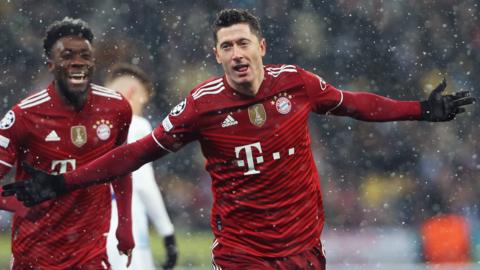 Robert Lewandowski of Bayern Munich celebrates scoring against Dynamo Kyiv in the Champions League