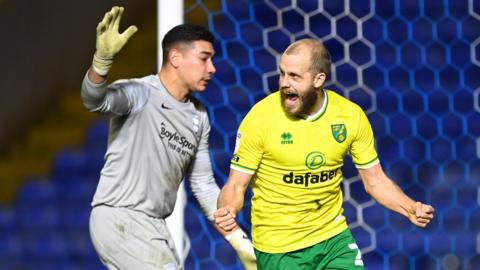 Teemu Pukki celebrates