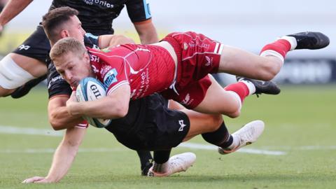 Scarlets v Ospreys