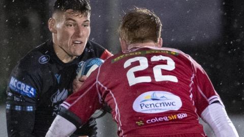 Glasgow Warriors' Tom Jordan in action against Scarlets