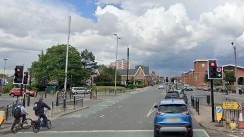Picture of the Holderness Road and Mount Pleasant junction
