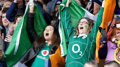 Irish rugby fans