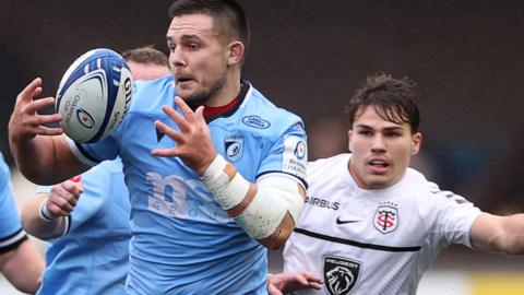 Cardiff's Ellis Jenkins (left) is chased by Antoine Dupont of Toulouse