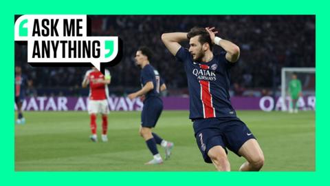 Khvicha Kvaratskhelia reacts during Paris St-Germain's Champions League semi-final against Arsenal
