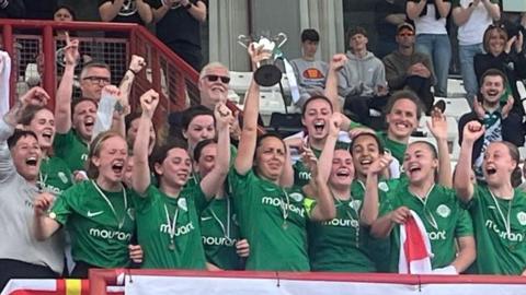 Guernsey lift the Muratti