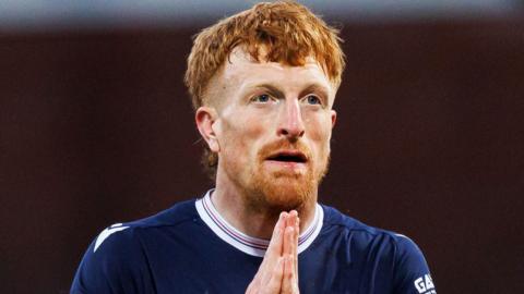 Dundee captain Simon Murray