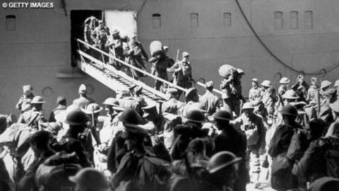 Soldiers from the British Expeditionary Force returning from France after the evacuation of Dunkirk.