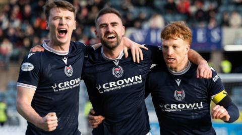 Dundee celebrate