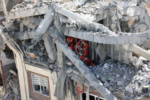 ویتکاف امیدوار به مذاکره با ایران طی «همین هفته» است، سپاه وعده تشدید حملات داد