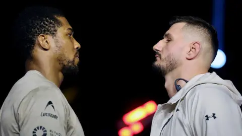 Anthony Joshua v Kristian Prenga 
