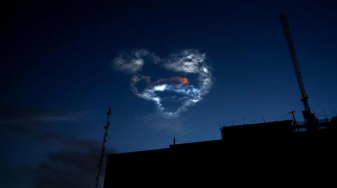 ۳۷ روز جنگ آمریکا و اسرائیل با ایران؛ قرارگاه خاتم الانبیا در پاسخ به تهدید ترامپ: «درهای جهنم به روی شما باز خواهد شد»