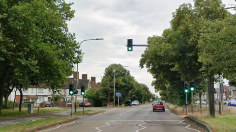 Traffic lights on Narborough Road 