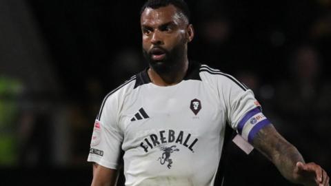 Curtis Tilt in action for Salford City