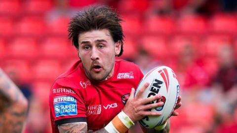 Joe Shorrocks in action for Salford Red Devils in 2025
